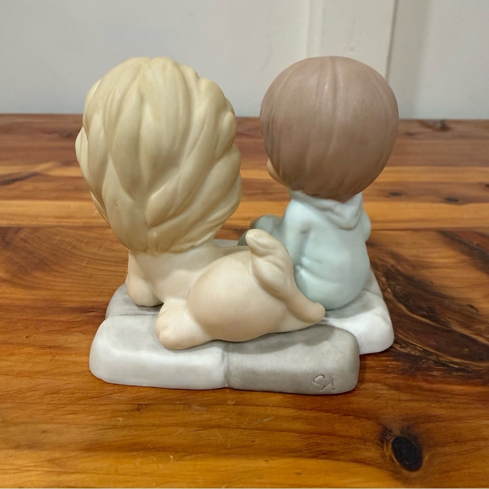 Vintage 1998 Precious Moments "Daniel & The Lion" Porcelain Figurine - Picture 3 of 6